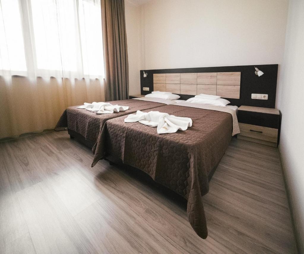 Hotel Terra Gorna Orjachovitsa Buitenkant foto